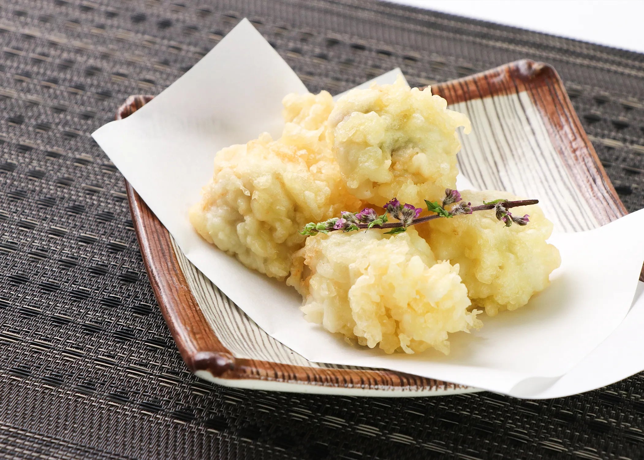 輪島産天然真ふぐ　骨付き　１ｋｇ【冷凍】