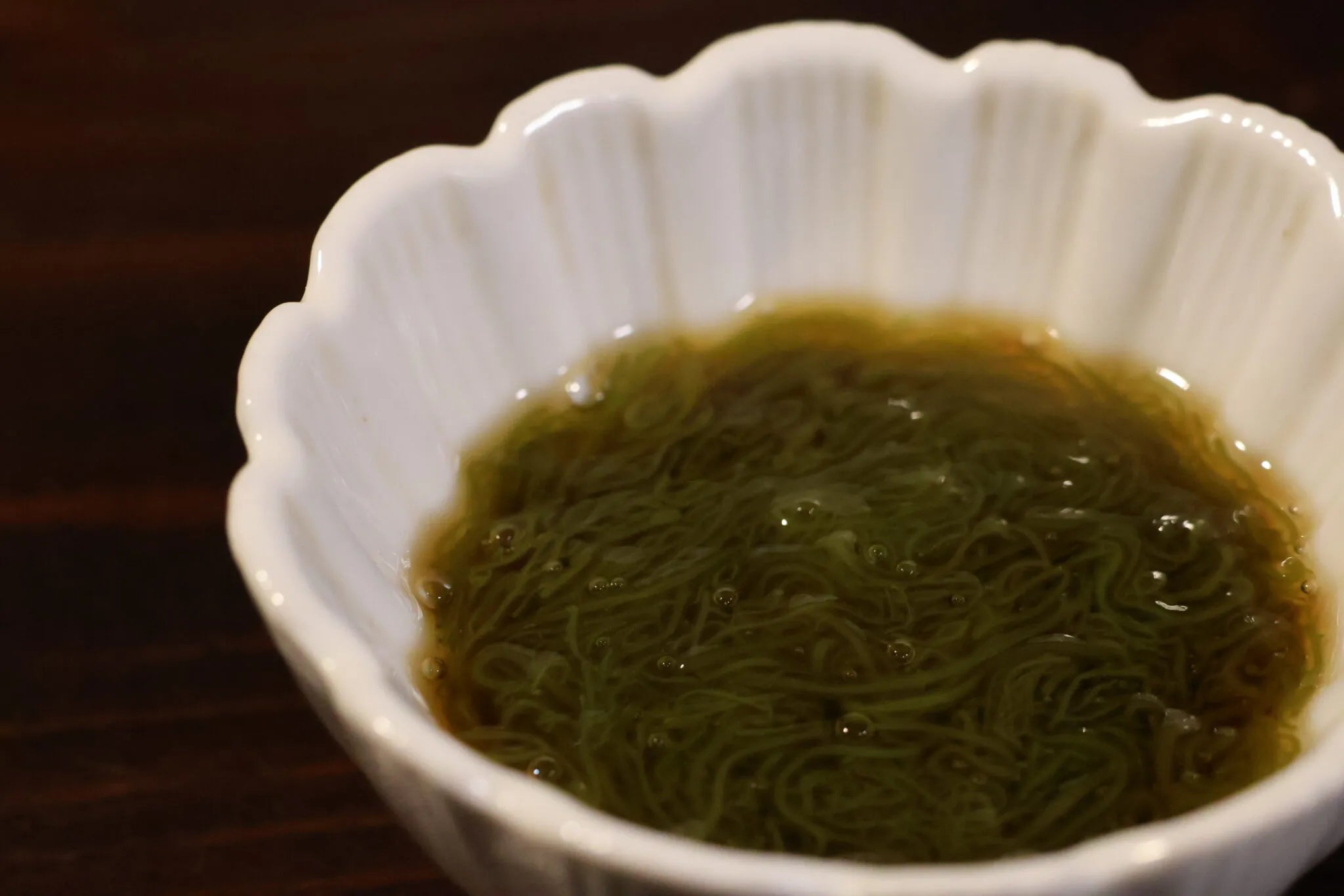 石川県産天然絹もずく１kg 大サイズ【冷蔵】